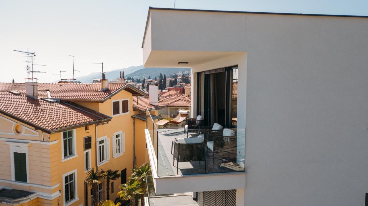 Luxury Apartment Iris Adriatica ***** Opatija Exterior photo