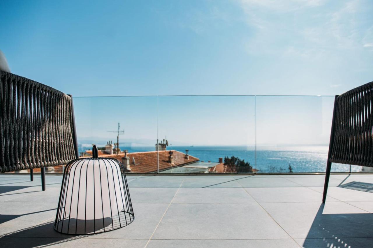 Luxury Apartment Iris Adriatica ***** Opatija Exterior photo